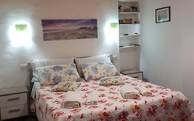 Lipari Centro Storico Flat 5 mins from Port